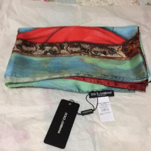 Dolce&Gabana scarf - Picture 6 of 8